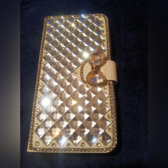 Cellphone case - Picture 2 of 7